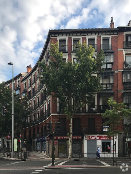 Glorieta Ruiz Jiménez, 5, Madrid, Madrid à vendre - Photo du bâtiment - Image 2 de 2