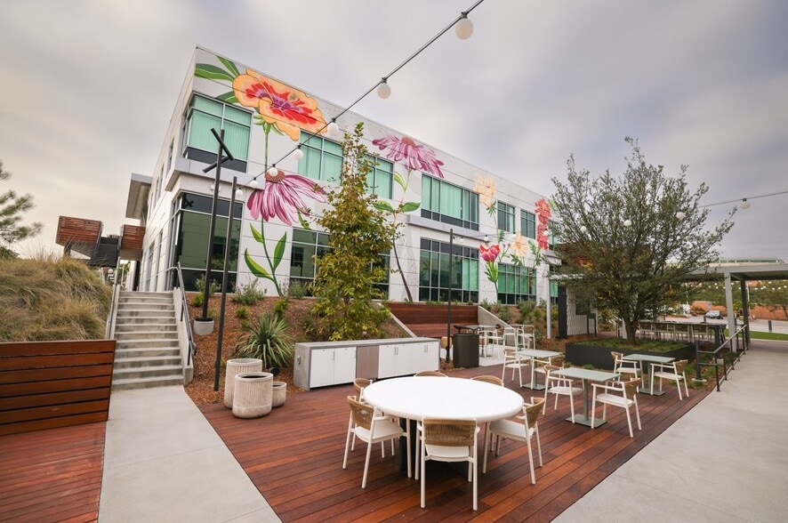 3398 Carmel Mountain Rd, San Diego, CA for lease - Building Photo - Image 2 of 14