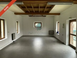Office in Bouffémont for lease Interior Photo- Image 2 of 3