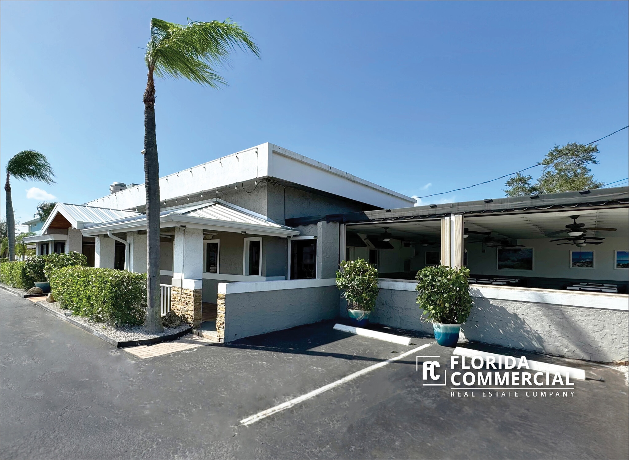300 SW Federal Hwy, Stuart, FL à vendre Photo du bâtiment- Image 1 de 25