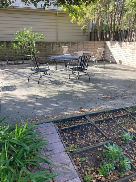 801 Lighthouse Ave, Monterey, CA for lease - Building Photo - Image 2 of 9