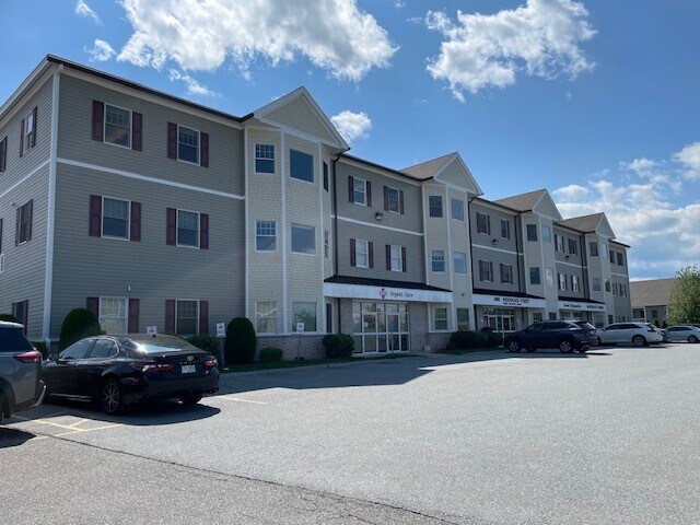 380R Merrimack St, Methuen, MA à louer - Photo du bâtiment - Image 2 de 13