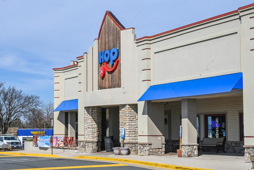 13810-13860 Braddock Rd, Centreville, VA à louer - Photo du bâtiment - Image 3 de 9