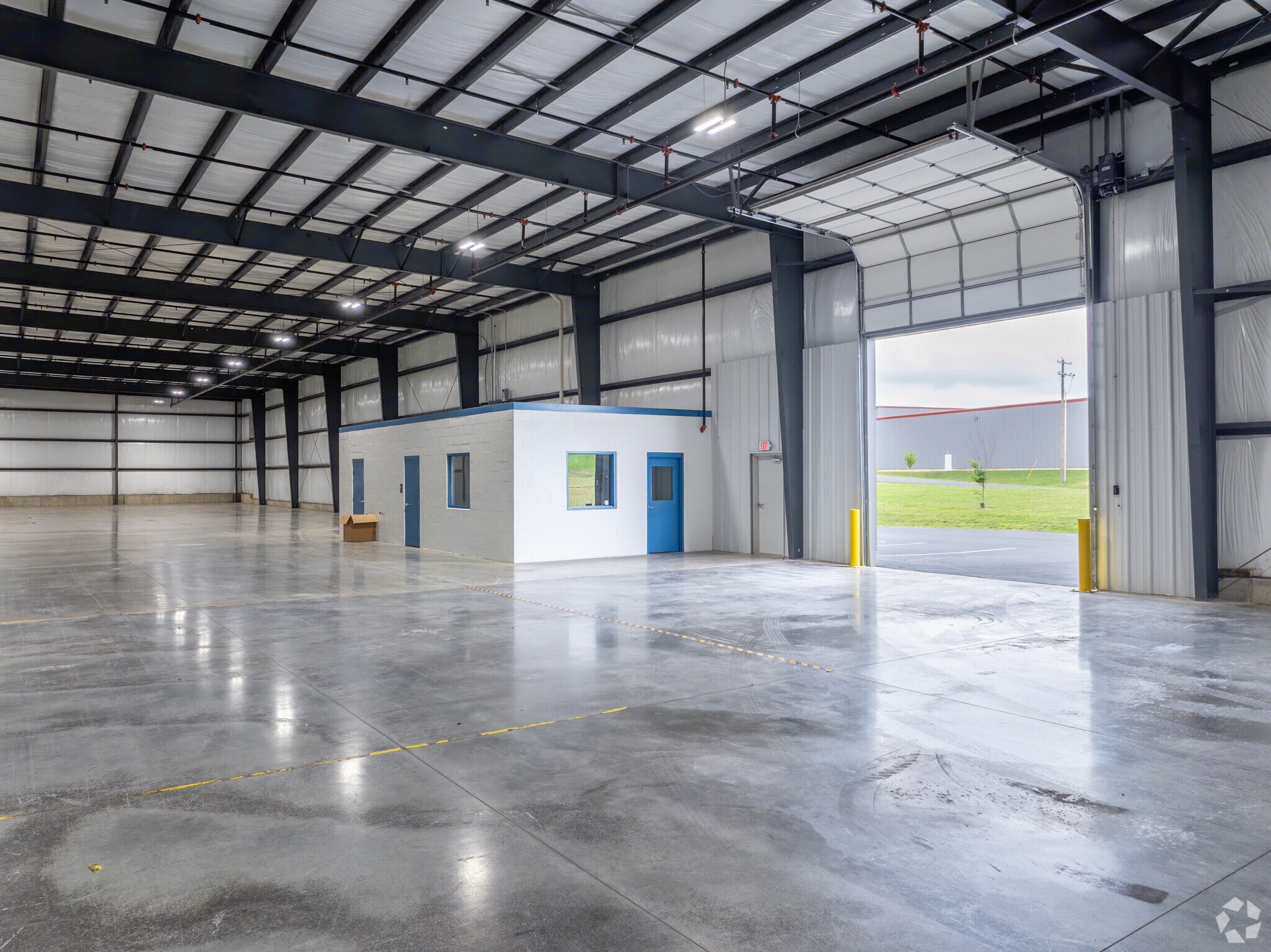 100 Foundation Dr, Campbellsville, KY for lease Interior Photo- Image 1 of 13