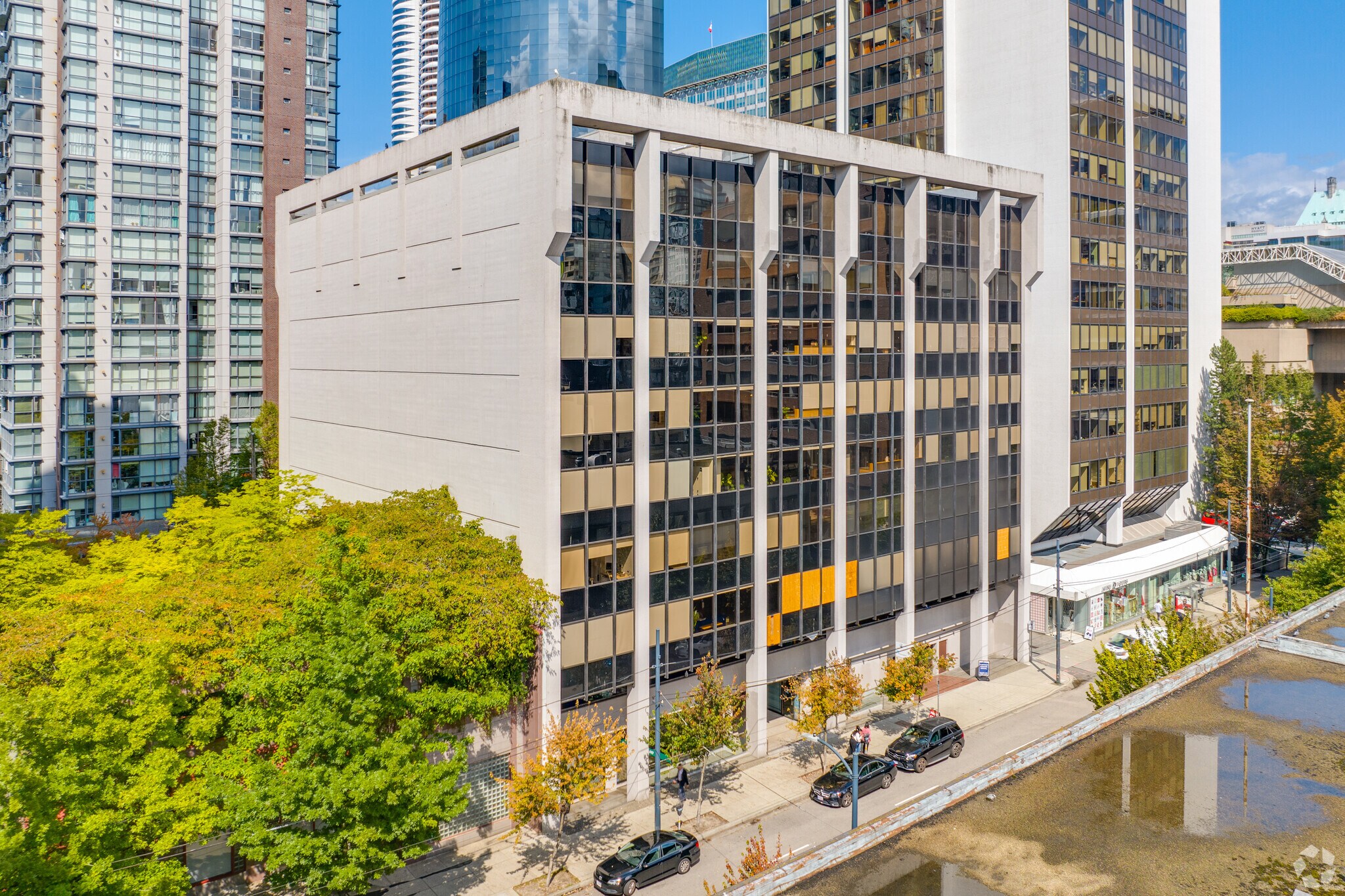 1045 Howe St, Vancouver, BC for lease Building Photo- Image 1 of 8