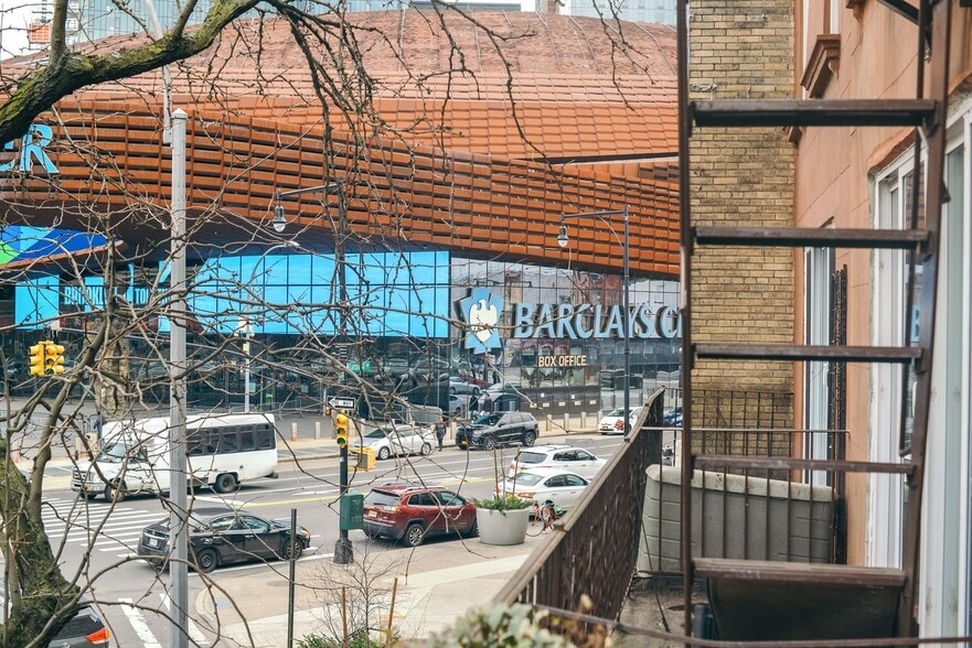 598 Pacific St, Brooklyn, NY for sale - Building Photo - Image 3 of 30