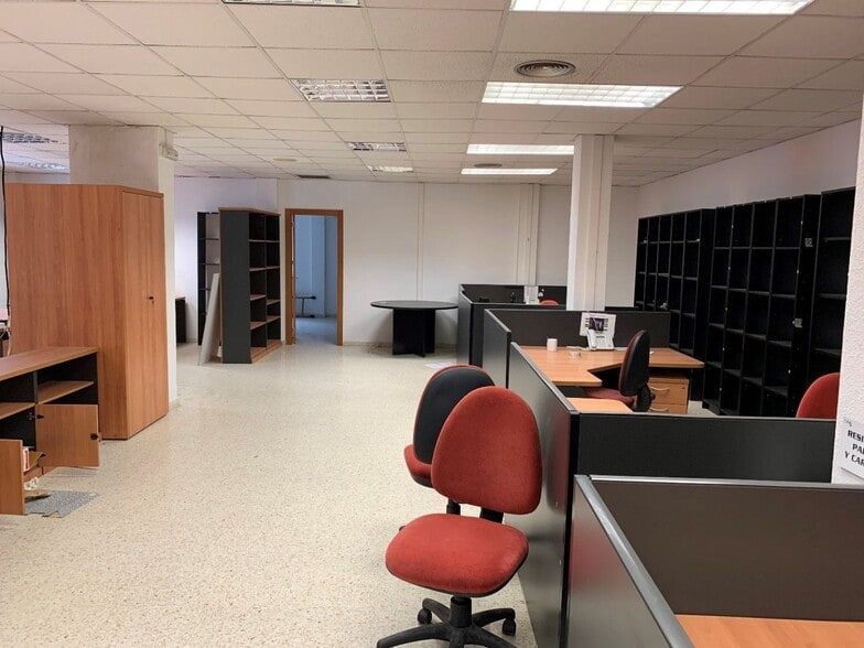 Polígono Sen-1 Entrenucleos, S/N, Dos Hermanas, Sevilla for lease - Building Photo - Image 2 of 14