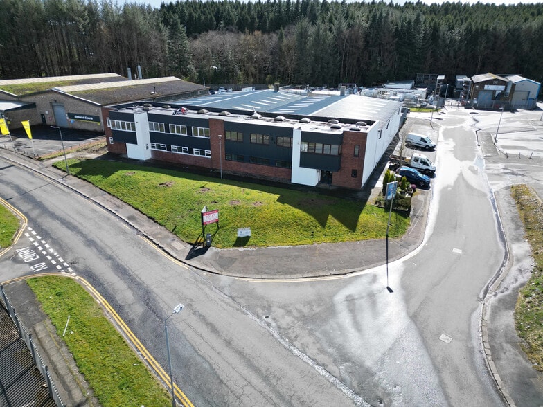 1-3 Rennie Pl, East Kilbride for lease - Building Photo - Image 2 of 12
