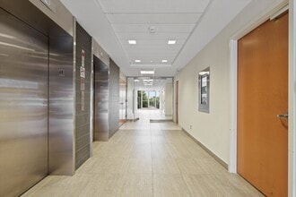 2 Pidgeon Hill Dr, Sterling, VA for lease Interior Photo- Image 2 of 28