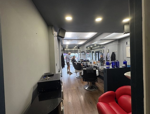 263-265 Upper Newtownards Rd, Belfast for lease - Interior Photo - Image 2 of 3