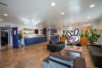 4209 Vanowen Pl, Burbank, CA for lease Interior Photo- Image 1 of 8