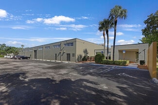 Plus de détails pour 14000 NW 58th Ct, Miami Lakes, FL - Industriel à louer