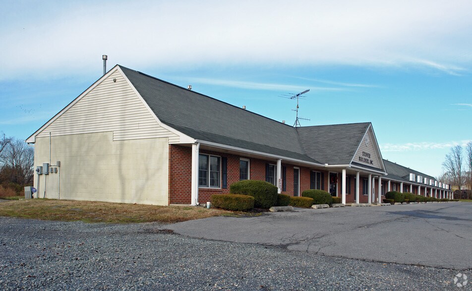 5609-5621 Dupont Pky, Smyrna, DE à louer - Photo du bâtiment - Image 3 de 12