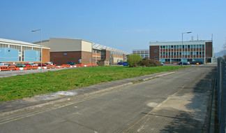 Plus de détails pour Corinium Ave, Gloucester - Bureau à louer