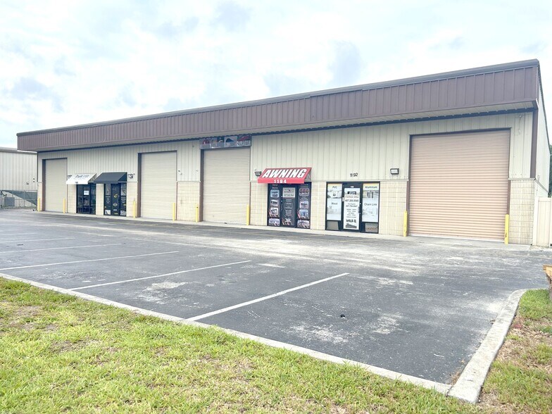 1194 E Carroll St, Kissimmee, FL à louer - Photo principale - Image 1 de 3