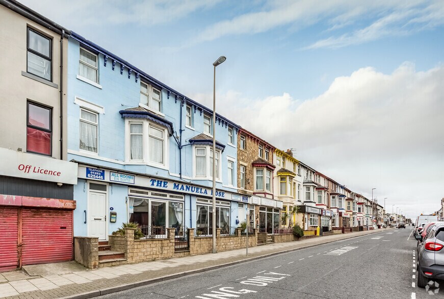 6-8 Nornby Rd, Blackpool à vendre - Photo du bâtiment - Image 2 de 18