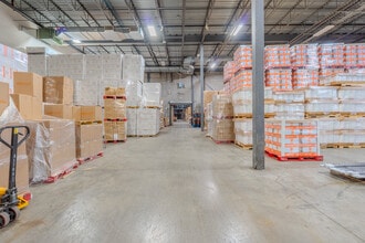 2001 Boul Des Sources, Pointe-claire, QC for lease Interior Photo- Image 2 of 10