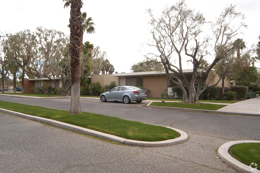 189 N Civic Dr, Palm Springs, CA for sale - Primary Photo - Image 1 of 1