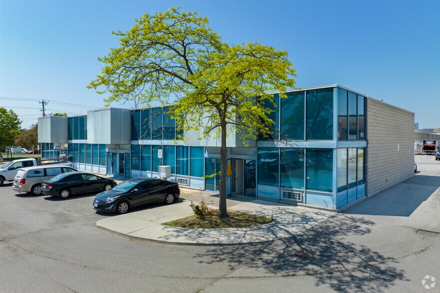 445 Midwest Rd, Toronto, ON à louer - Photo du bâtiment - Image 2 de 5