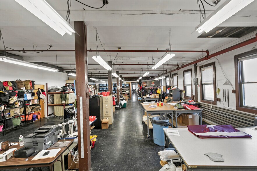 373 Lexington Ave, New Haven, CT à vendre - Photo du bâtiment - Image 3 de 11