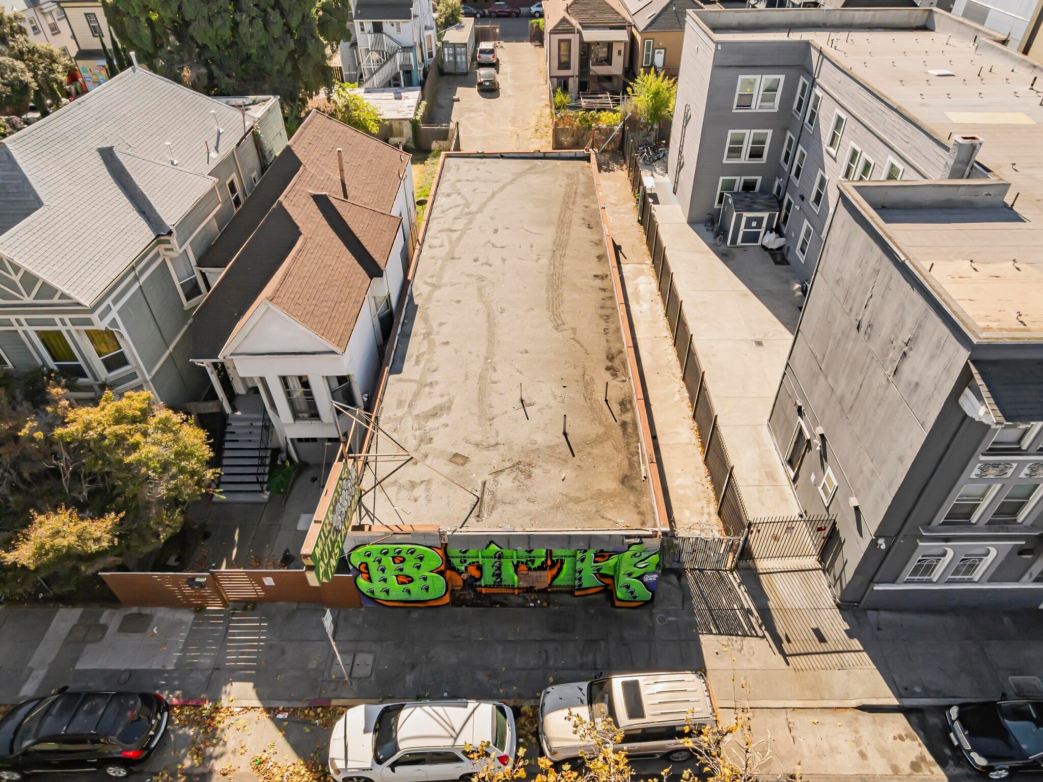 635 W Grand Ave, Oakland, CA for sale Primary Photo- Image 1 of 19