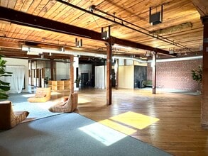 1104 NW 15th Ave, Portland, OR à louer Photo intérieure- Image 2 de 12