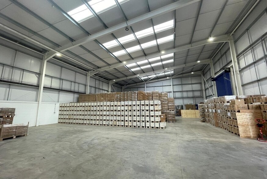 Chemical Ln, Stoke On Trent for lease - Interior Photo - Image 3 of 16
