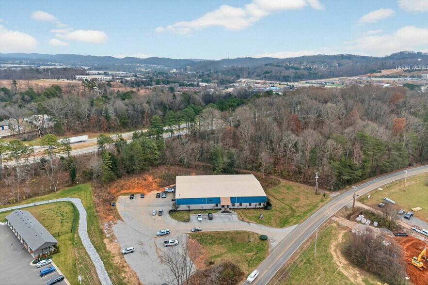 2510 Solway Rd, Knoxville, TN à louer - Photo du bâtiment - Image 2 de 30