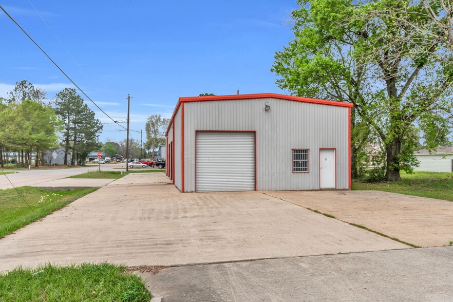340 Mechanic St, Tomball, TX for lease - Primary Photo - Image 1 of 32