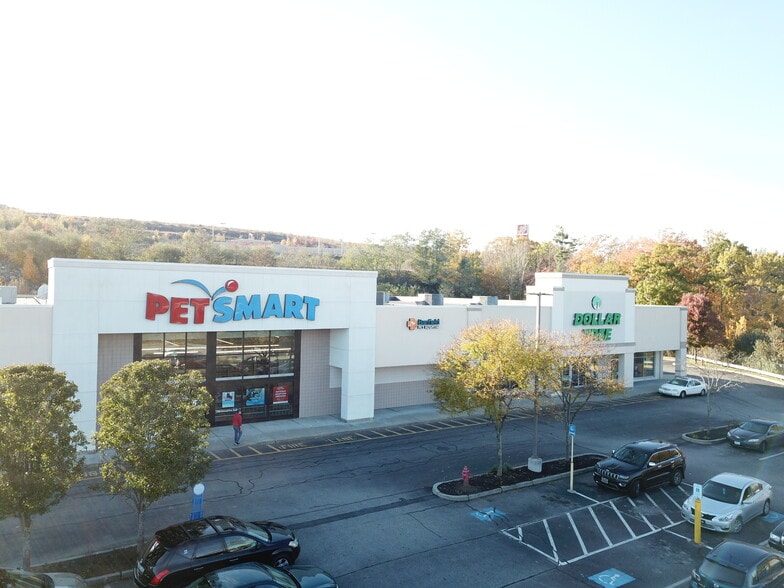 1384 Atwood Ave, Johnston, RI for lease - Building Photo - Image 3 of 13