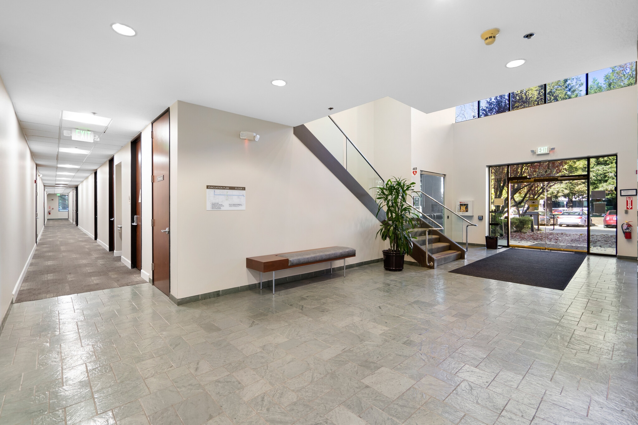 1425 N McDowell Blvd, Petaluma, CA for lease Interior Photo- Image 1 of 21