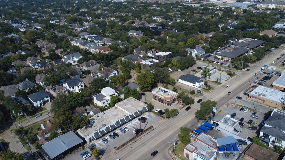 5802 Kirby Dr, Houston, TX for lease - Building Photo - Image 2 of 2