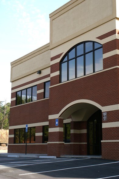 201 Kimberly Way, Canton, GA à louer - Photo du bâtiment - Image 3 de 18