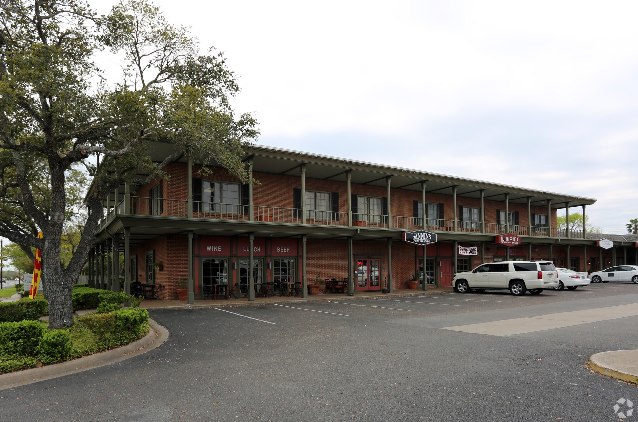 3815-3853 Alameda, Corpus Christi, TX for lease Building Photo- Image 1 of 13