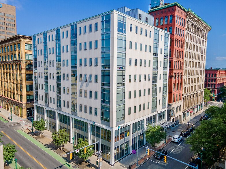 220 S Warren St, Syracuse, NY for lease - Building Photo - Image 3 of 14