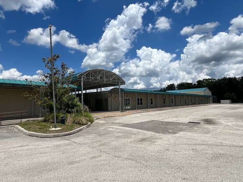 11734 Jefferson Rd, Thonotosassa, FL à vendre - Photo du bâtiment - Image 2 de 15