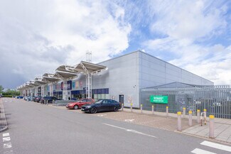 Plus de détails pour 5 Race Meadows Way, Kempston - Commerce de détail à louer