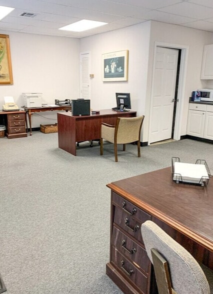 3205 E 22nd St, Tulsa, OK for lease - Interior Photo - Image 3 of 6