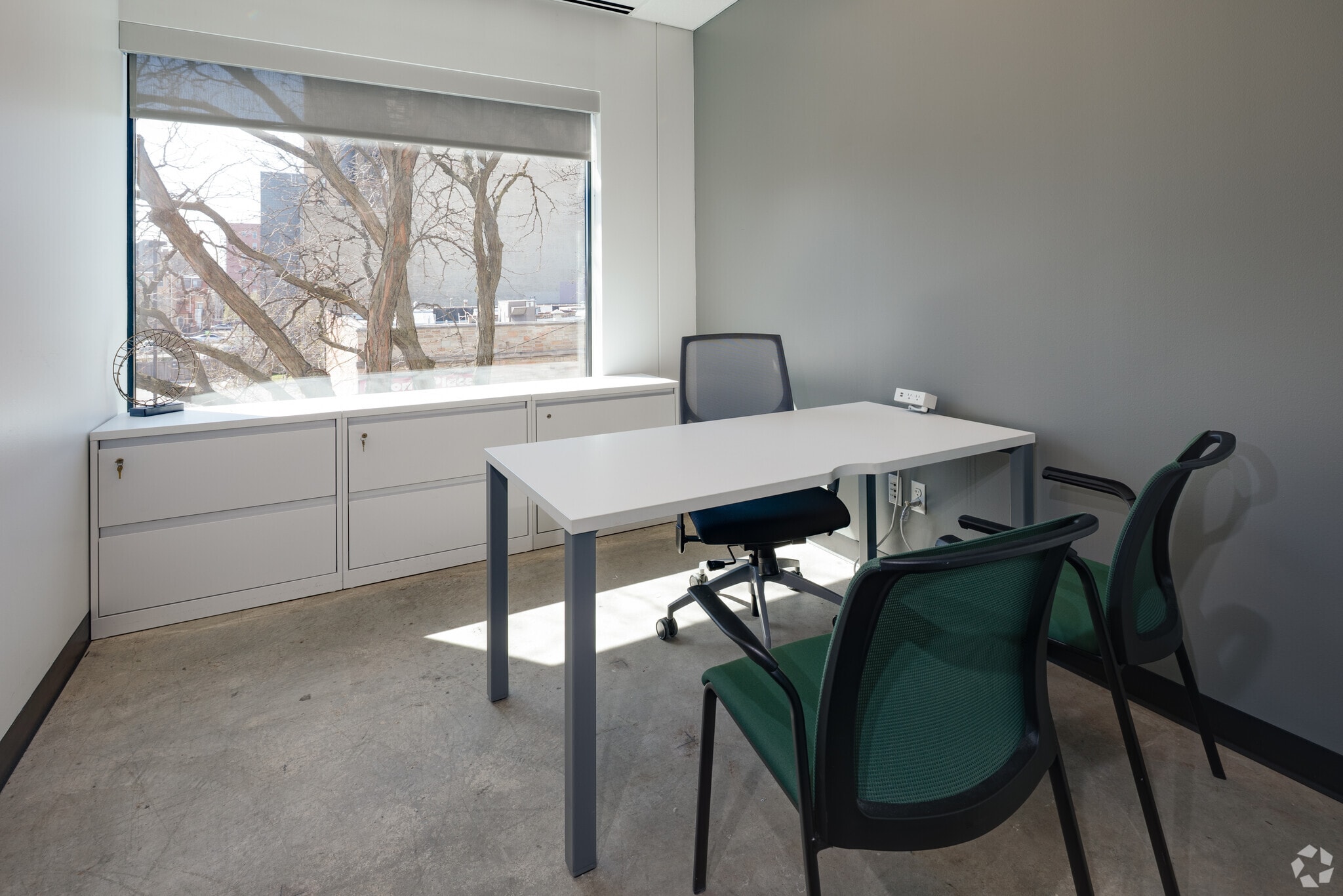 5113 S Harper Ave, Chicago, IL for lease Building Photo- Image 1 of 2