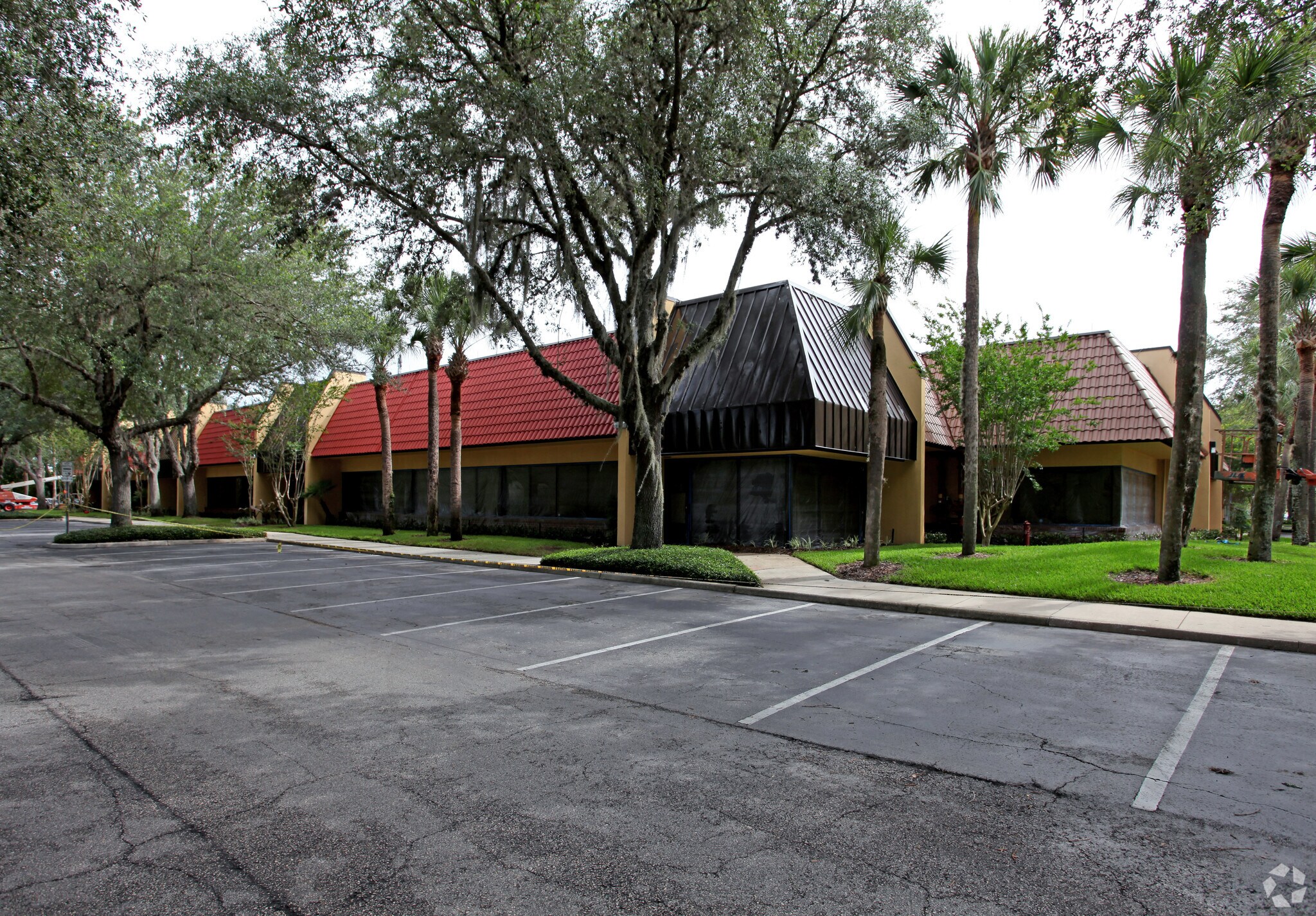 12443 Research Pky, Orlando, FL à louer Photo du bâtiment- Image 1 de 8