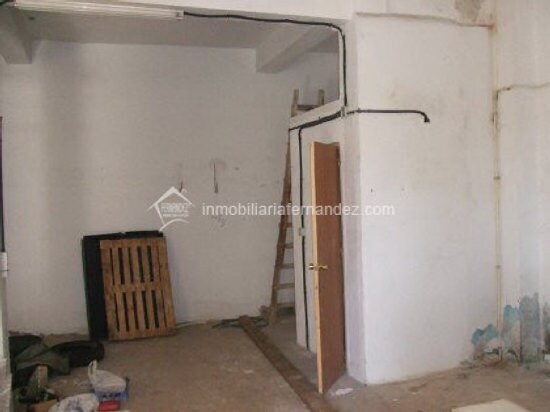 Retail in Cáceres, Cáceres for sale - Building Photo - Image 2 of 4