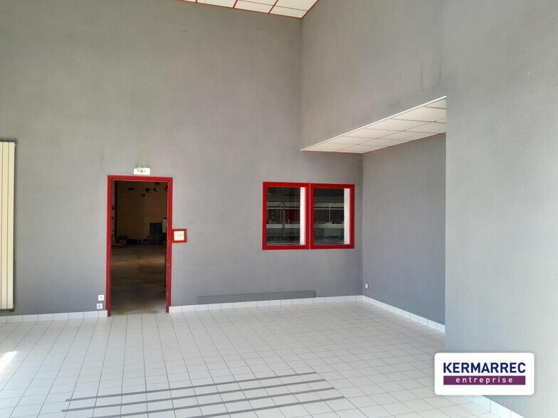 Flex in Vezin-le-Coquet for lease - Interior Photo - Image 3 of 9
