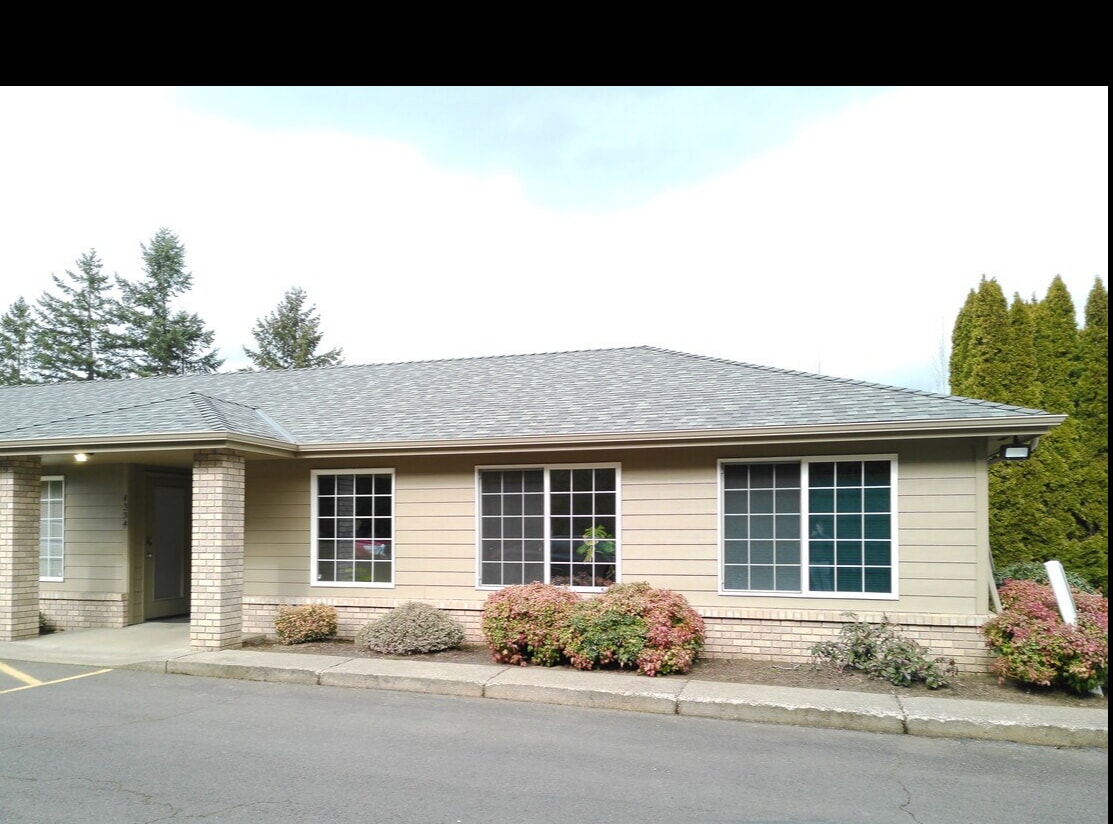 4350-4356 Commercial St SE, Salem, OR for lease Building Photo- Image 1 of 4
