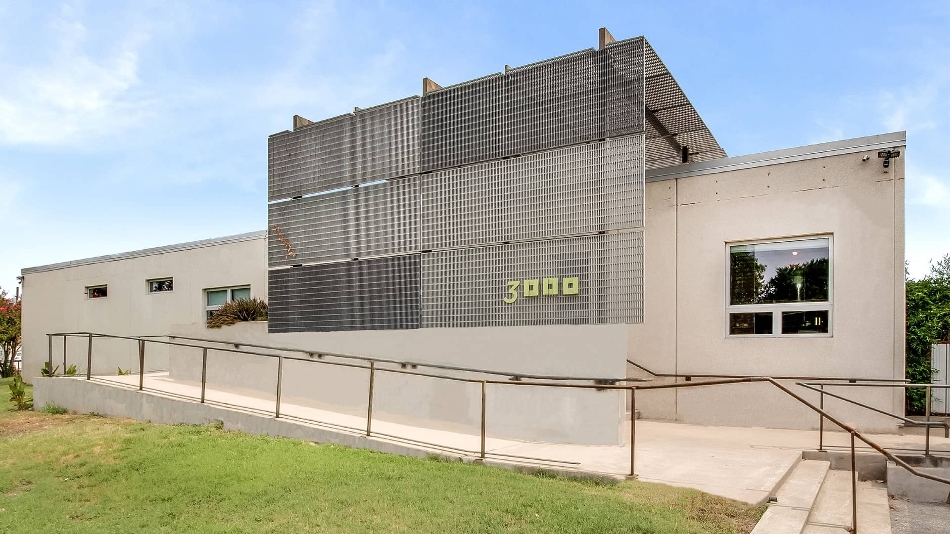 3000 E Cesar Chavez St, Austin, TX for lease Building Photo- Image 1 of 29