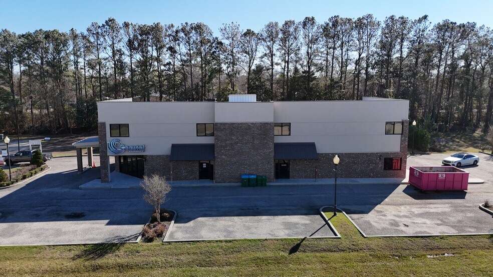 998 N Halstead Rd, Ocean Springs, MS à louer - Photo du bâtiment - Image 3 de 11