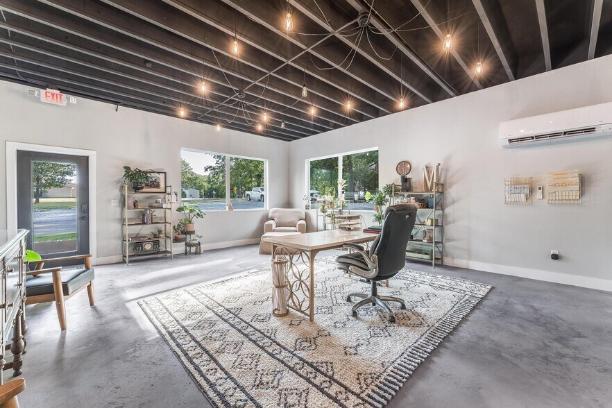 13870 HWY 279, Gravette, AR à vendre - Photo intérieure - Image 2 de 46