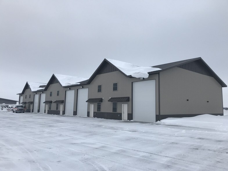 4041 27th St N, Fargo, ND for lease - Building Photo - Image 3 of 5