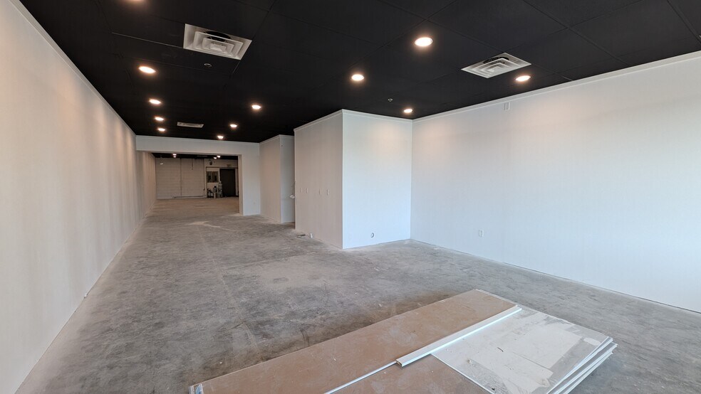 Ireland Rd, South Bend, IN à louer - Photo du bâtiment - Image 2 de 7