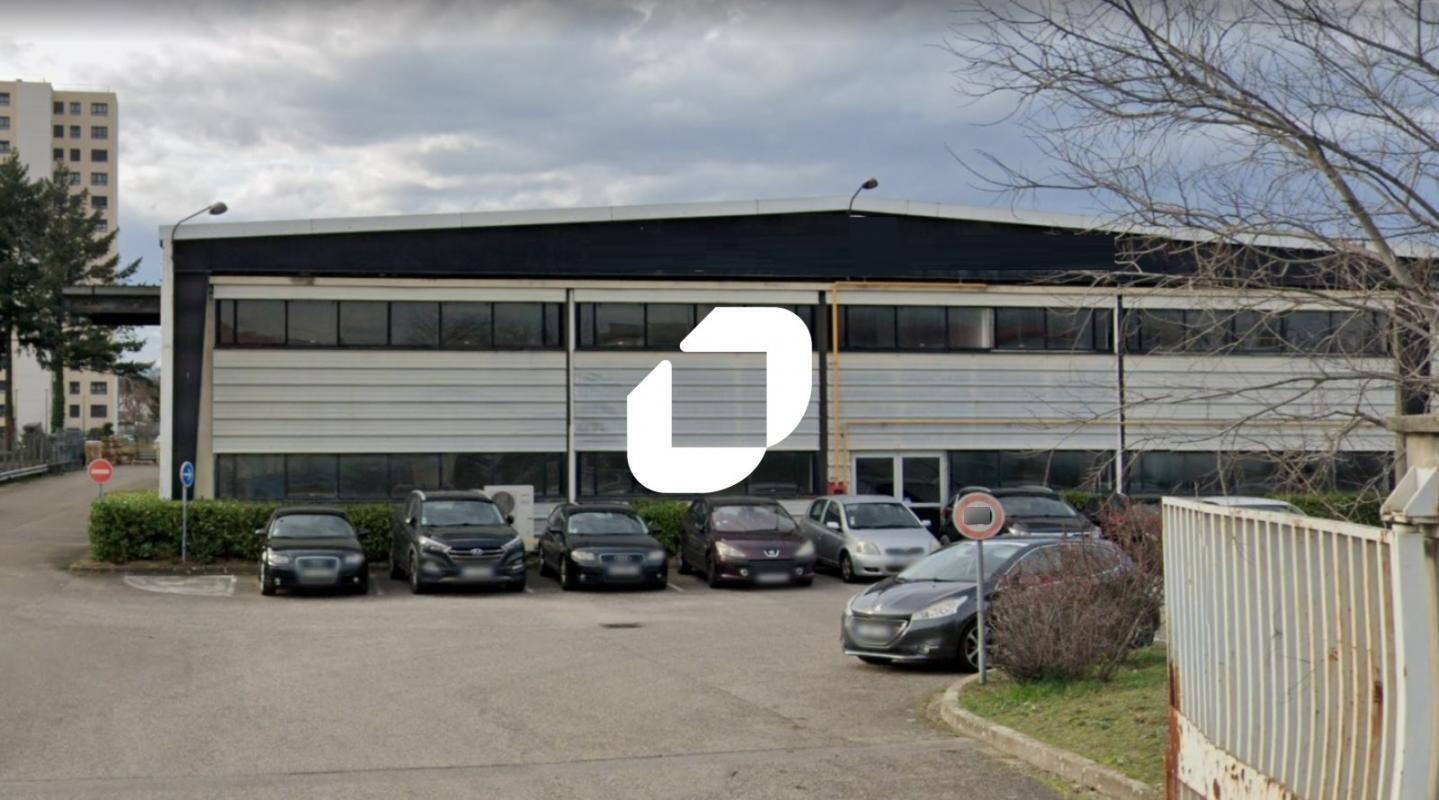 6 Rue Yves Toudic, Vénissieux à vendre Photo du bâtiment- Image 1 de 8