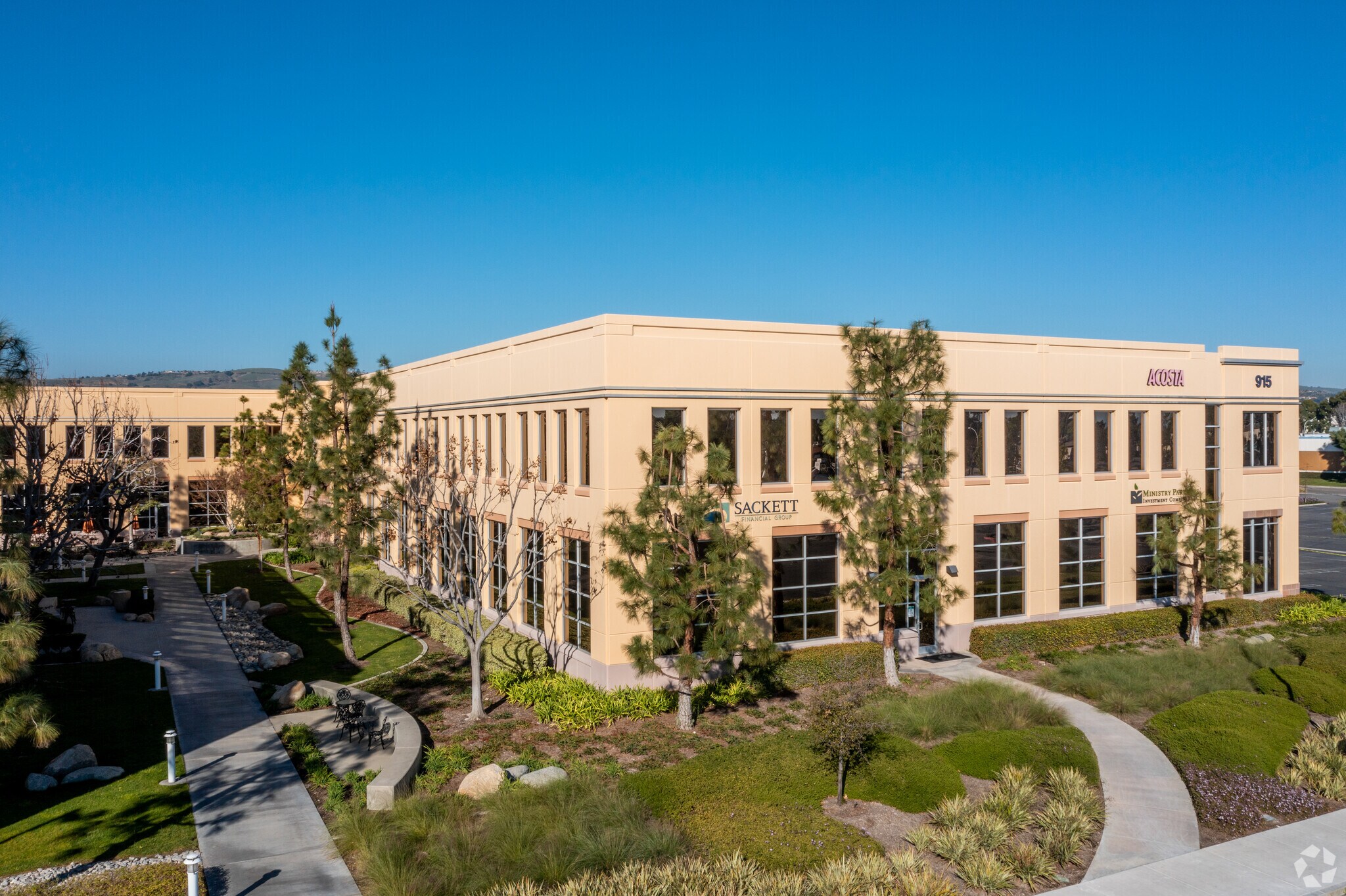 915 W Imperial Hwy, Brea, CA for lease Primary Photo- Image 1 of 5